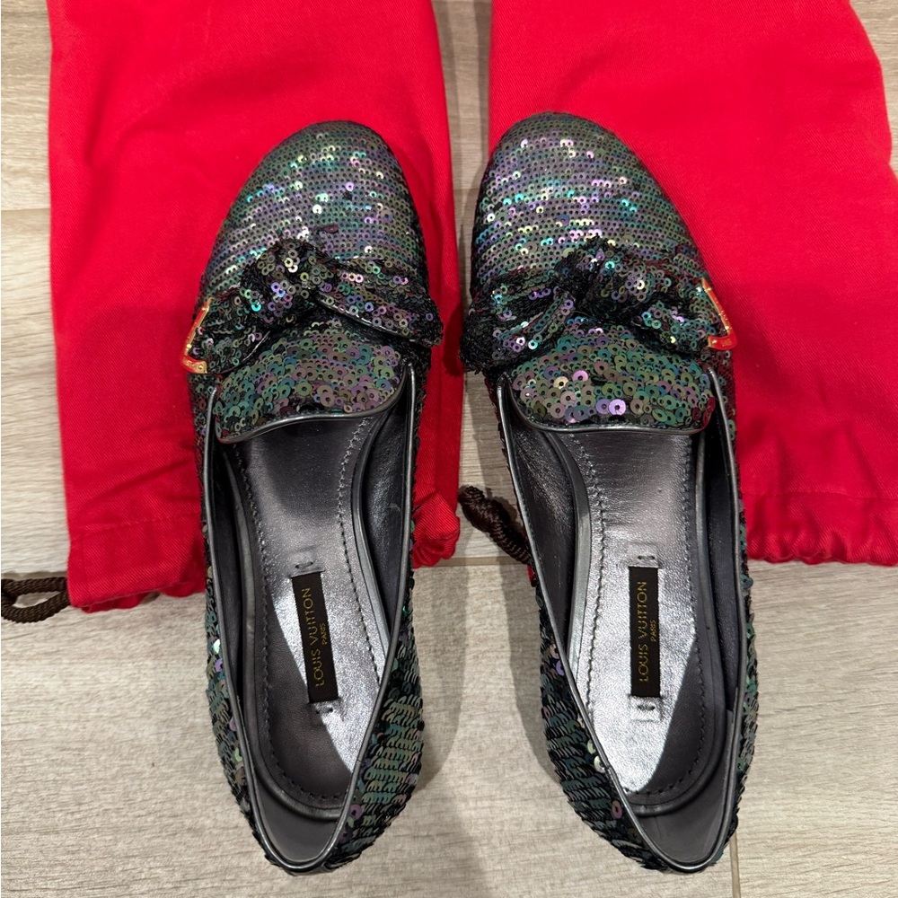 Louis Vuitton Women's Sequin Flats - Black and Green
